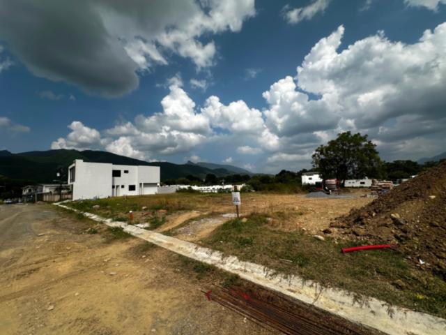 Terrenos Residenciales en Venta en Santiago, Nuevo León | Fraccionamiento Privado en El Cercado desd