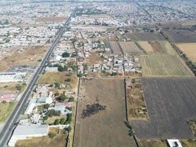 TerrenoTerreno 38,500 m2 con Uso Habitacional H2 en Salamanca