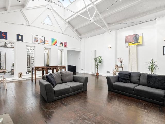 Terretts Place, Islington N1, 3 bed flat to rent, £5,250 pcm | PrimeLocation