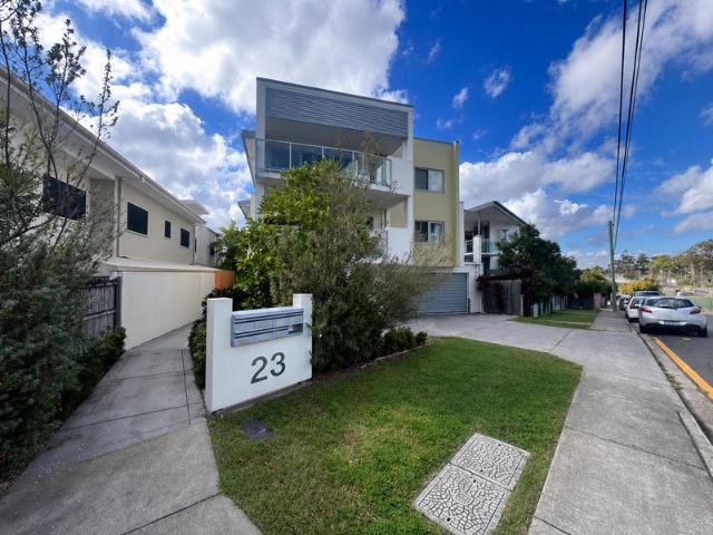 Terrific Top Floor Living! Break Lease
