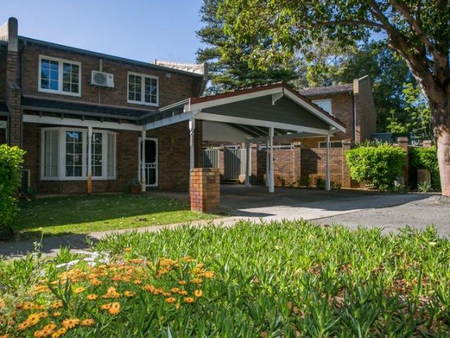 Terrific Townhouse in the Heart of Nedlands