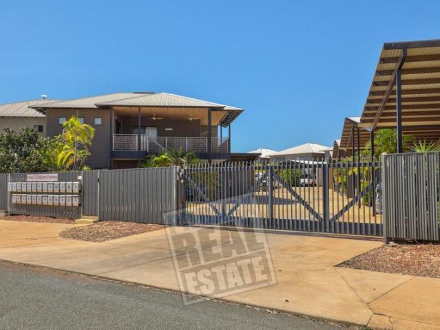 Terrific Townhouse & Secure Return
