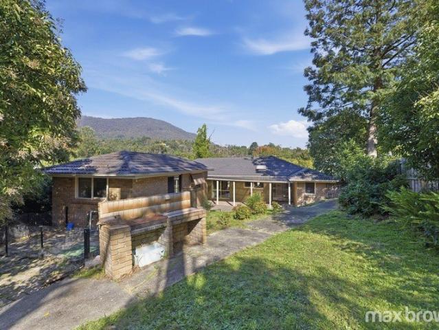 TERRIFIC FAMILY HOME WITH SEPARATE UNIT
