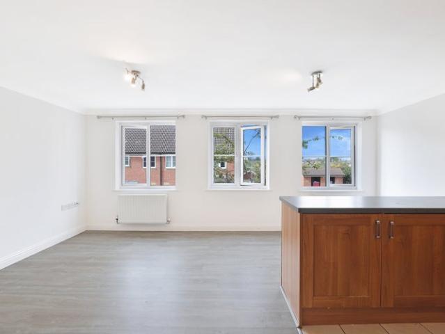 Terrific & Spacious 1 Bed 5 Mins from Tube Station