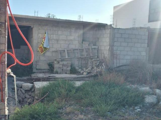 Terrreno en Venta con Construcciòn en Obra Negra. 4