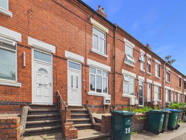 Terry Road, Coventry CV1 3 bed terraced house to rent £1,175 pcm £271 pw