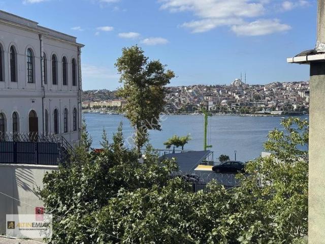 Tersane İstanbula Komşu Eşyalı 2+1 Haliç Manzaralı