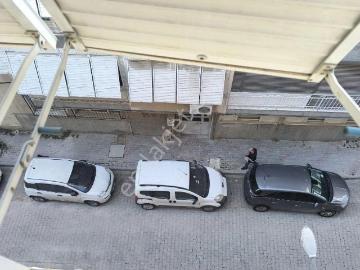 Tersanede Sahile Çok Yakın Mobilyalı