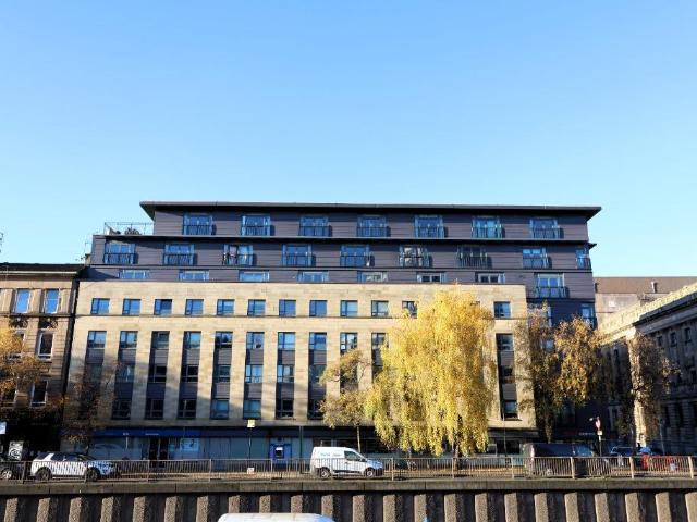 Tesco Express, 165 North Street, Glasgow, G3 7DA, United Kingdom | 2 bed apartment for rent #131103488 | Rentberry