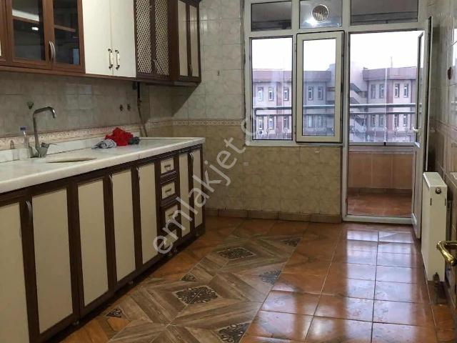 Tesisler Civarı Kiralık 3+1 Daire