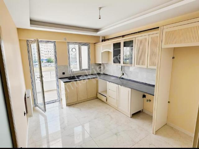 Tesisler De Kiralık 2+1 Sıfır Daire
