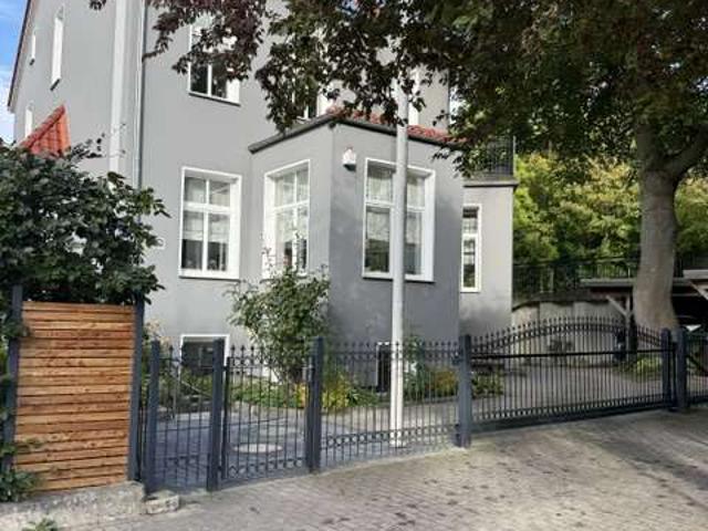 Tessiner Straße. schöne Gartengeschoss Wohnung
