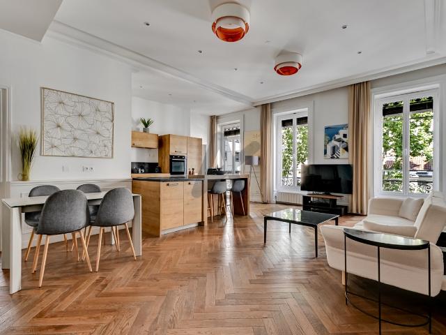 TÊTE D'OR / MASSÉNA Appartement avec 3 chambres et un balcon en étage