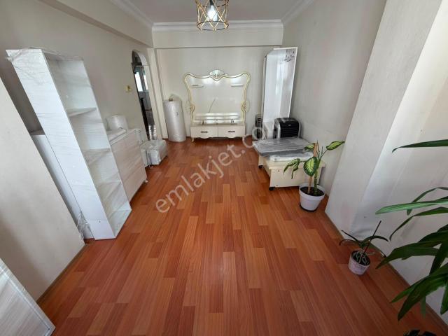 Tevfikbey Mahallesi 15 Yaşında Kiralık Daire 2+1