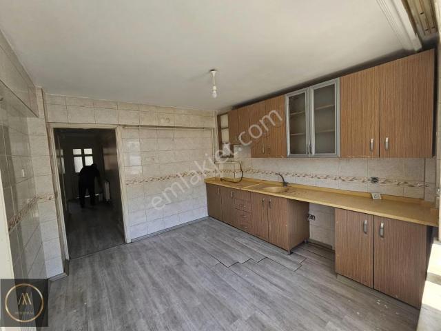 Tevfikiye Mh'de Kiralık Dubleks 5+1