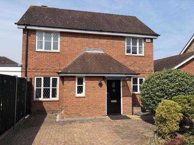 Teviot Close, Guildford 3 bedrooms Property for lettings Seymours
