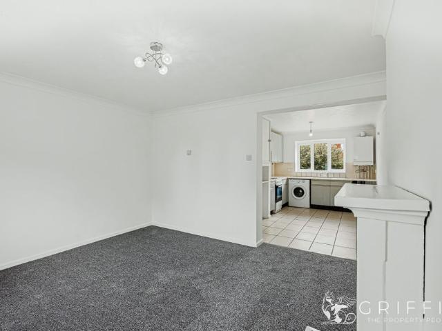 Teviot Avenue, Aveley, RM15