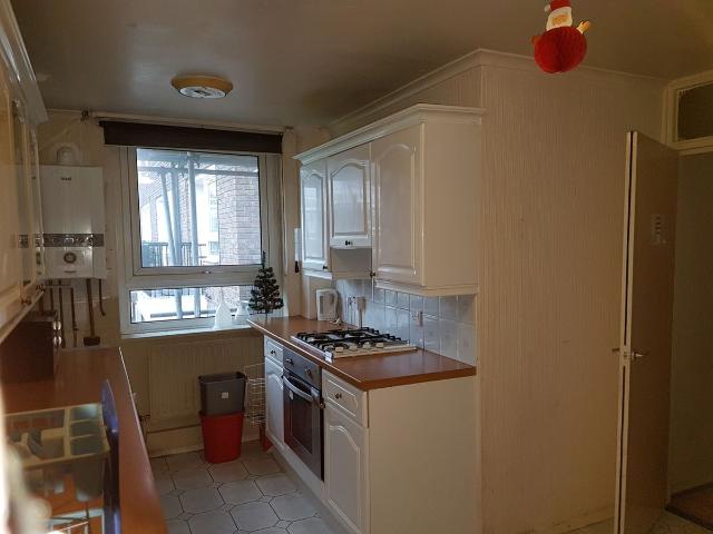 Teviot Street, London E14, 3 bed flat to rent, £2,500 pcm | PrimeLocation