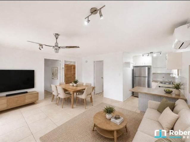 Tewantin ground floor unit, short walk to shops