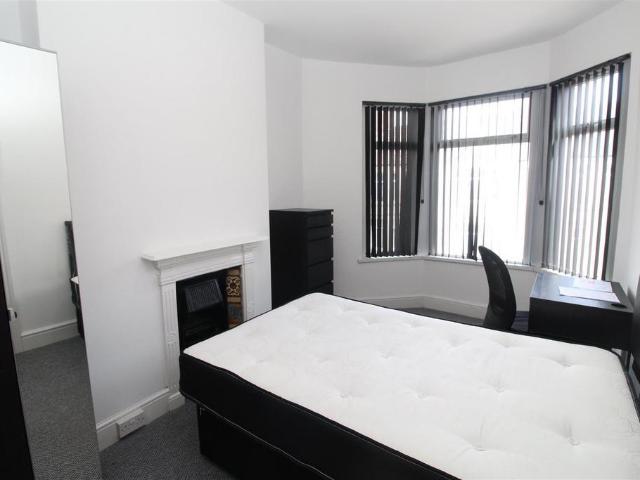 Tewkesbury Street, Cardiff CF24 5 bed house to rent £2,500 pcm £577 pw