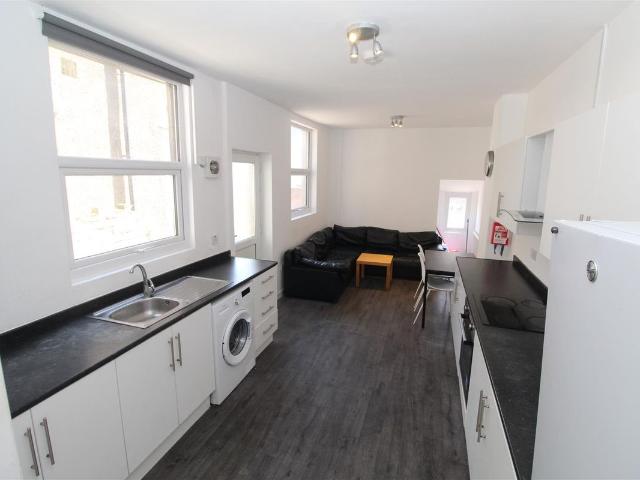 Tewkesbury Street, Cathays, Cardiff CF24, 5 bed shared accommodation to rent, £2,875 pcm | PrimeLocation
