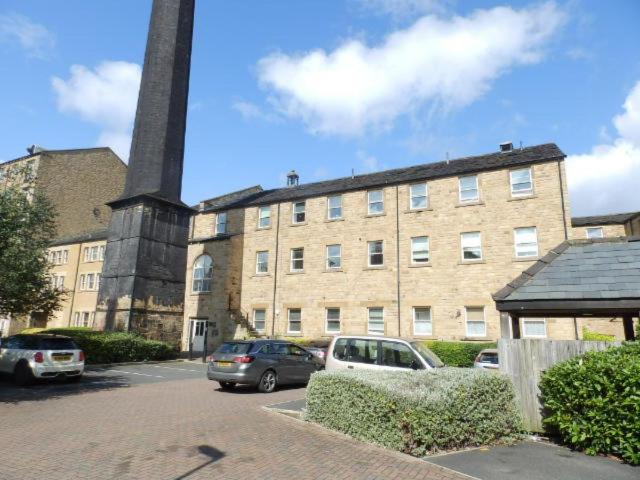 Textile Street, Dewsbury, West Yorkshire, UK WF13, 2 bed flat to rent, £750 pcm | PrimeLocation