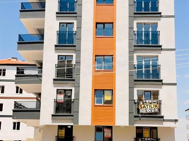 TEZAL'dan 3+1 CADDE ÜZERİ E.BANYOLU ÖN CEPHE Y.GİRİŞ SIFIR DAİRE