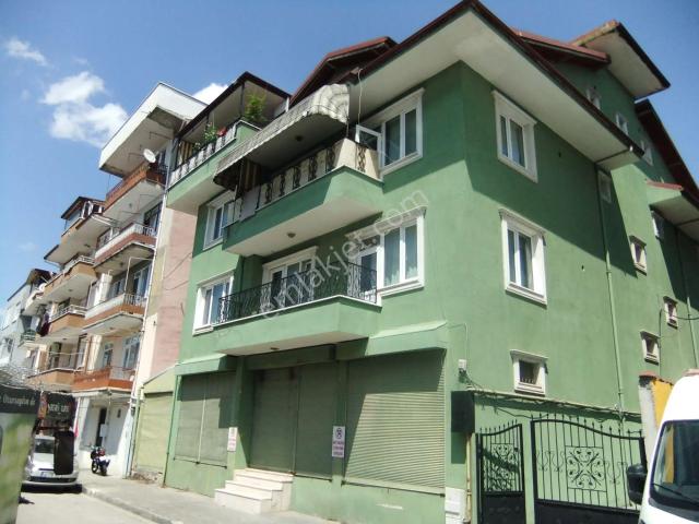 Tezcan Gayrimenkul'den Yenişehir Mahallesinde Tramvay Yoluna Yakın Kiralık 3+1 Daire