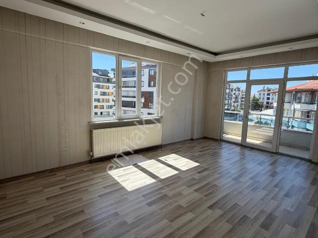 Tezcan Dan Karatay Hamzaoğlu Mah De Kiralık 2+1 Arakat Daire