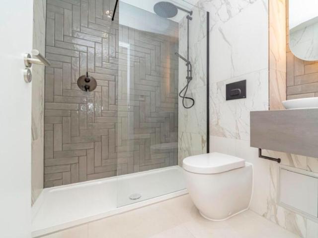 TK Maxx, Williamson Road, London, N4 1BF, United Kingdom | 1 bed apartment for rent #140396094 | Rentberry