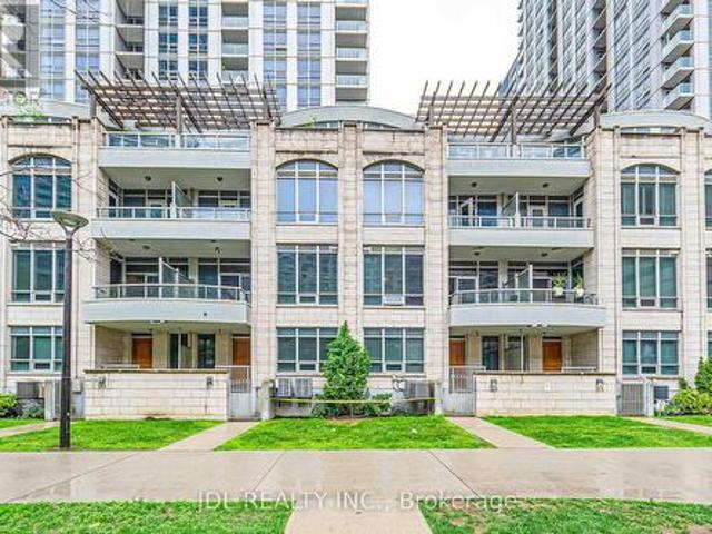 Th07 761 Bay Street, Toronto, ON, M5G 2R2 townhouse for sale | Listing ID C13480 | Royal LePage