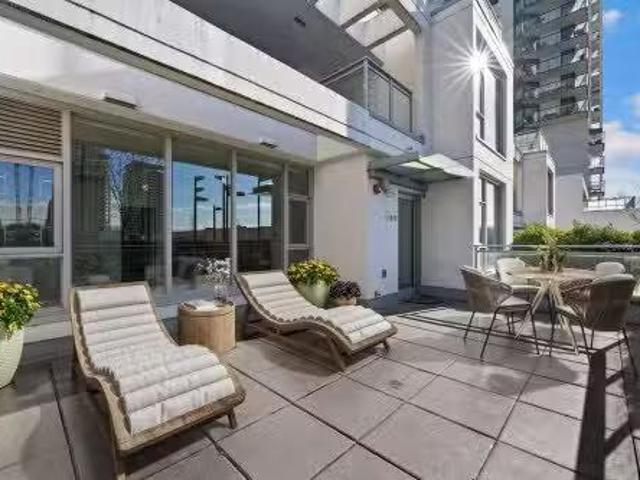 Th02 2288 Alpha Avenue, Burnaby, BC, V5C 0L9 townhouse for s.