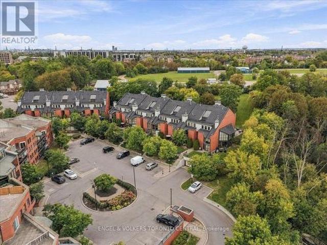 Th18 100 Arbors Lane, Vaughan, ON, L4L 3Z2 townhouse for sale | Listing ID N13811 | Royal LePage