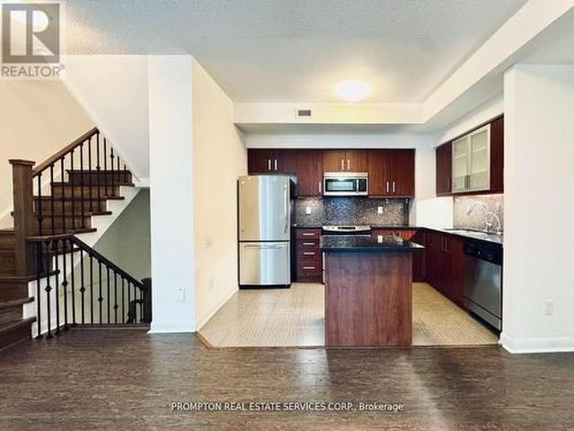 Th10 19 Anndale Drive, Toronto, ON, M2N 0H2 townhouse for sale | Listing ID C13775 | Royal LePage