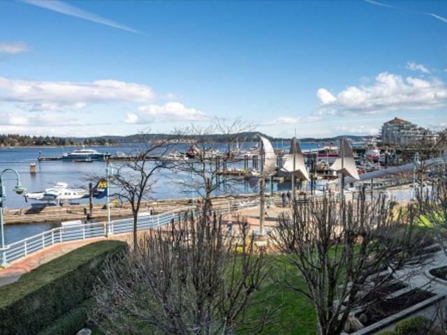 Th10 38 Front St, Nanaimo, BC, V9R 0B8 house for sale | Listing ID 1043 | Royal LePage