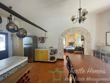 TH2023469 Rustic villa with pool