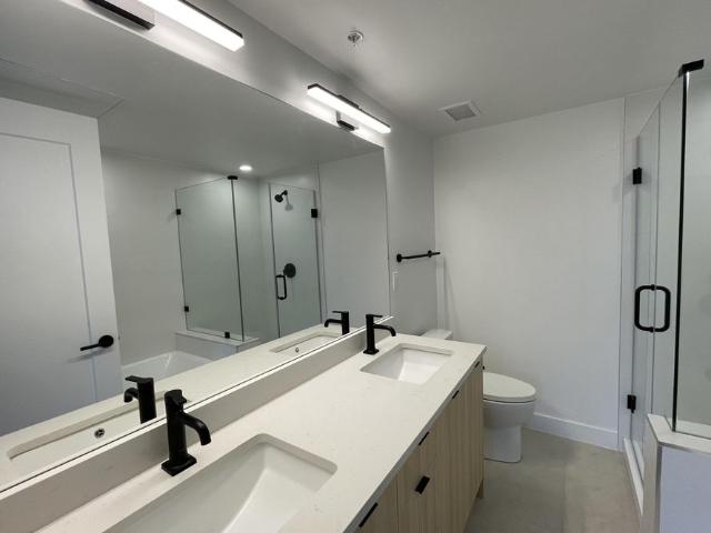 TH22 8899 Spires Road, Richmond