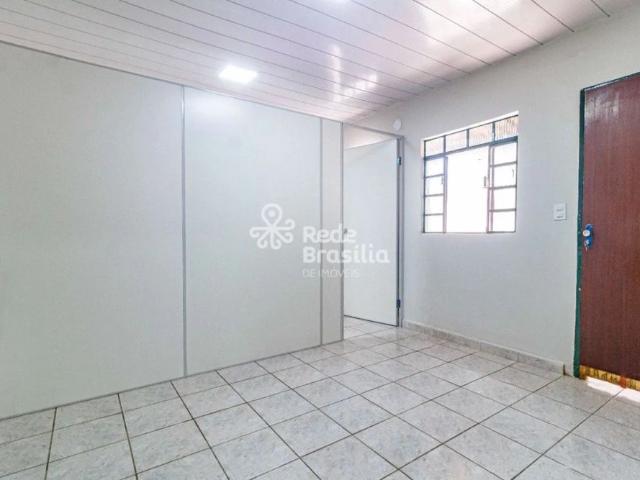 TH35694 Qi 06 Guará, Casa Fundos 02 quartos, 50m². Agende sua visita!