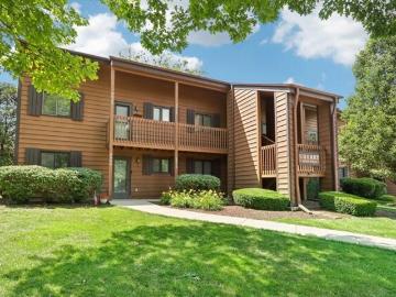 Th Ave, Paddock Lake, Condo For Sale