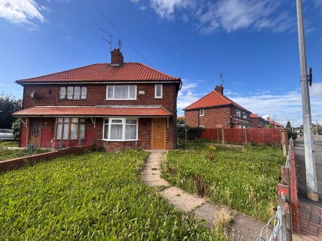 th Avenue, Hull, HU6 3 bed semi detached house to rent £895 pcm £207 pw