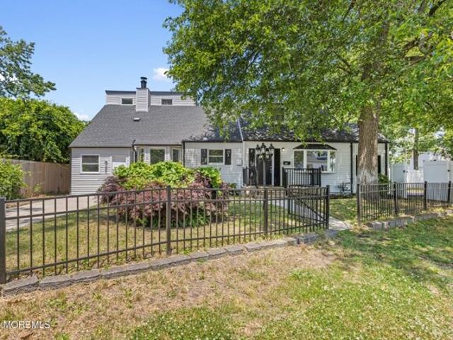 Th St, Hazlet, Home For Sale