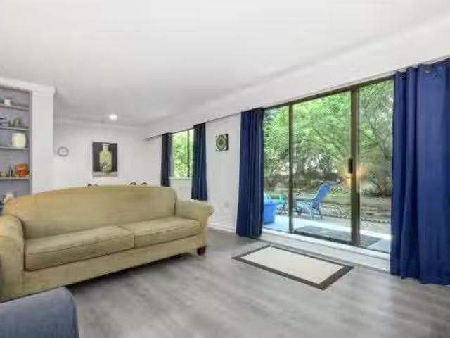 Th Street E, North Vancouver, BC, V7L 1H8 Single Family Prop.