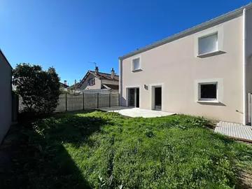 Thouaré sur Loire 44470 Achat / Vente maison 5 pièces t5 au dernier étage parking