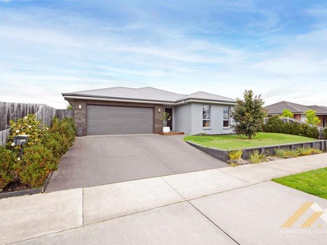 THOUGHTFULLY DESIGNED IN A GREAT LOCATION