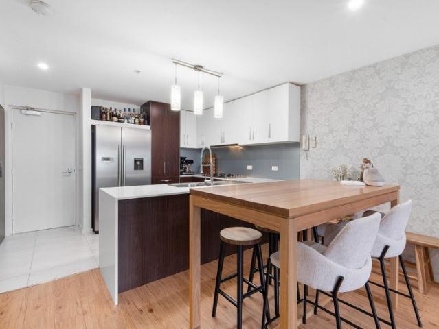 Thoughtfully Upgraded Apartment with Exceptional Storage & Secure Parking