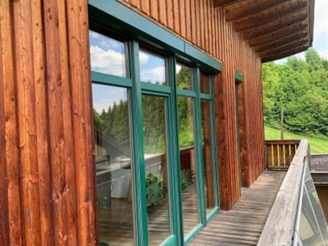 Seltenes Thoma Holz 100 Haus mit Hanfdämmung und Lehmputz mit Wand und Bodenheizung zu verkaufen für € 499 000