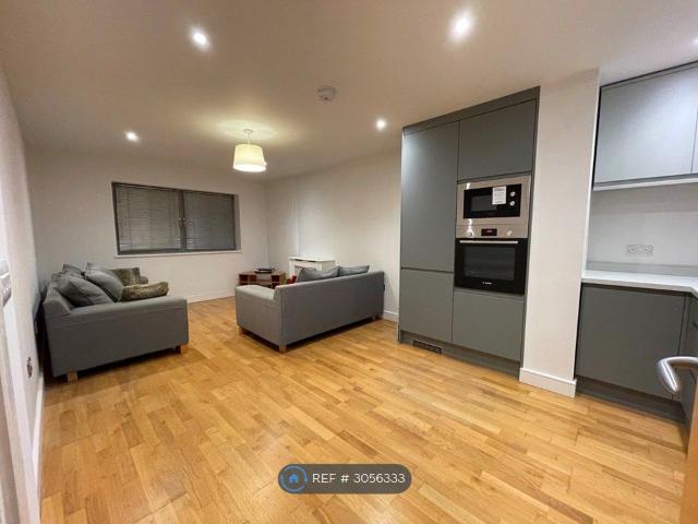 Thomas Court, Bristol BS1, 2 bed flat to rent, £1,750 pcm | PrimeLocation