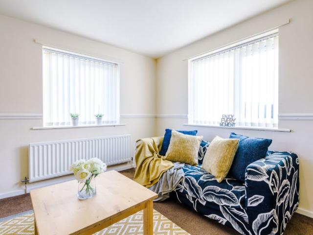 Thomas Court, Salford M6, 1 bed terraced house to rent, £897 pppm | PrimeLocation