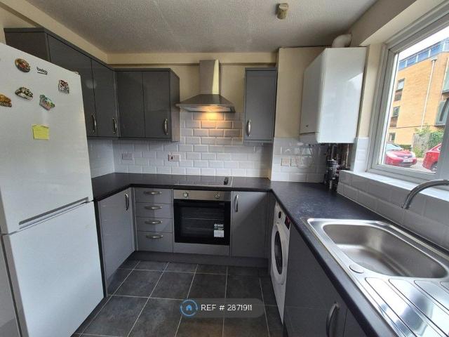 Thomas A Beckett Close, Wembley HA0, 2 bed flat to rent, £1,700 pcm | PrimeLocation