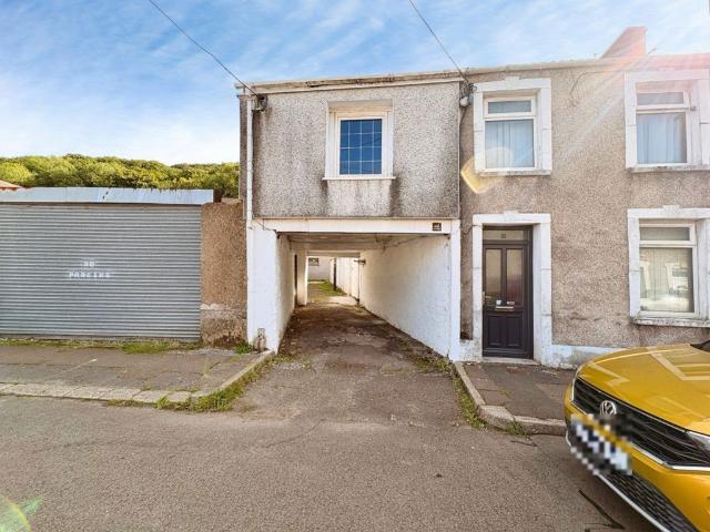 Thomas Street, Briton Ferry SA11, 1 bed maisonette to rent, £595 pcm | PrimeLocation